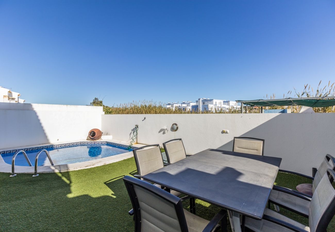 Apartamento em Manta Rota - Apartamento T3 com piscina privada by AlgarveManta (4T3)