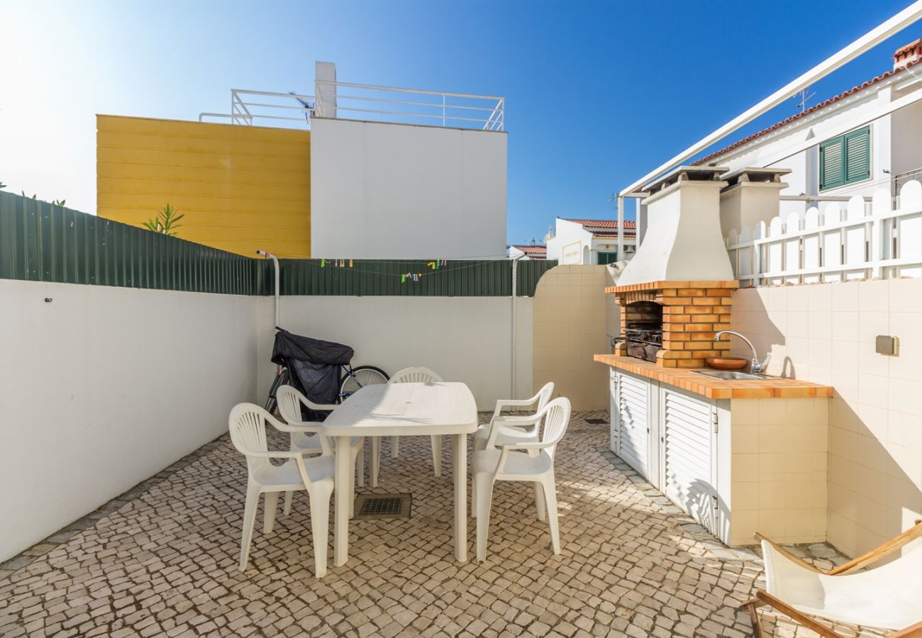 Casa geminada em Manta Rota - Moradia com 2 quartos a 50m da praia by AlgarveManta (9V2)