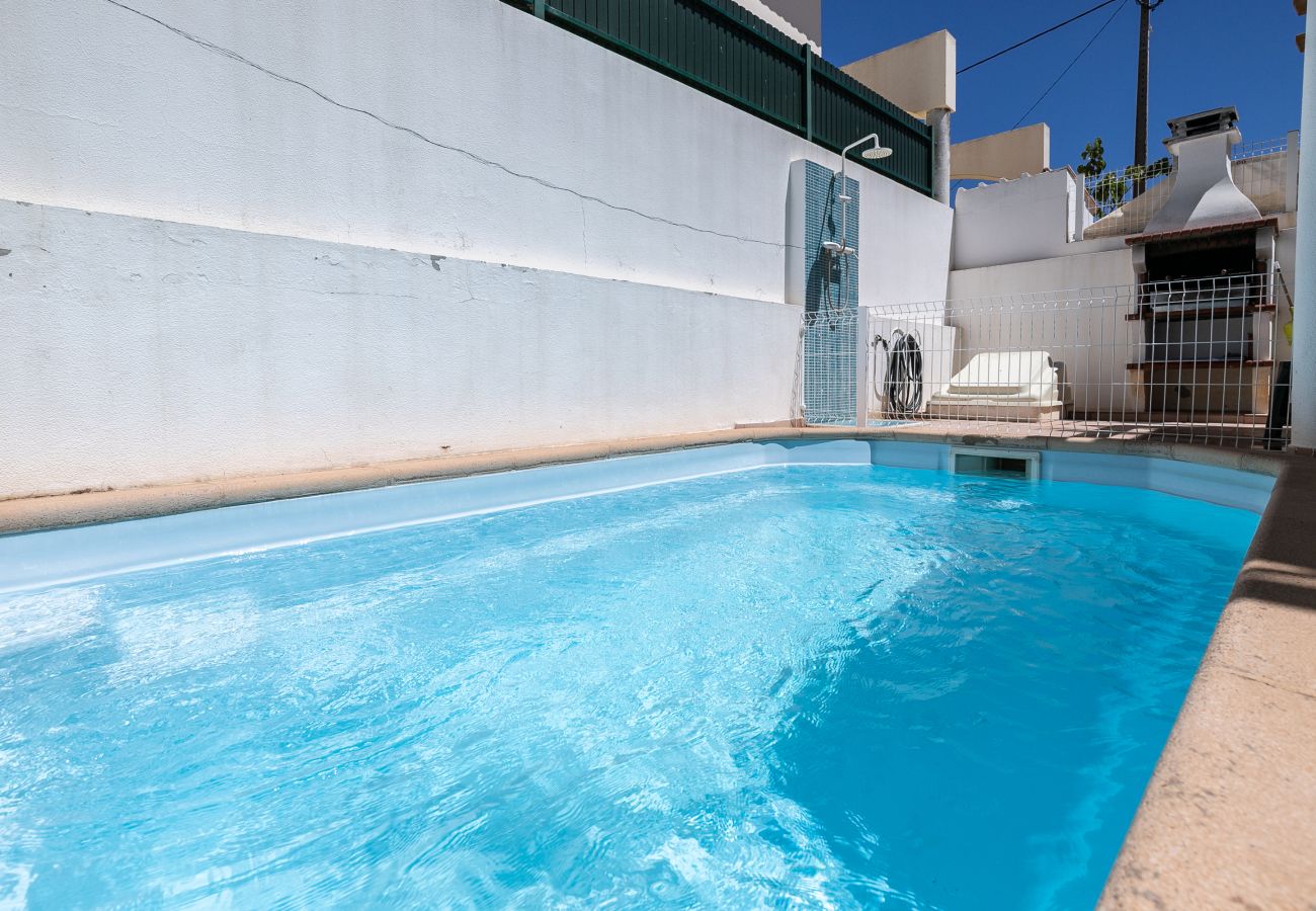 Casa em Manta Rota - Moradia de 3 quartos com piscina privada, perto da praia by AlgarveManta (23V3)