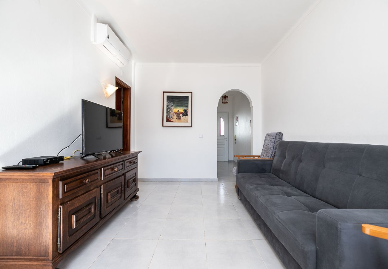 Apartamento em Manta Rota - Apartamento T1 50 m da praia e Wi-Fi by AlgarveManta (5T1)