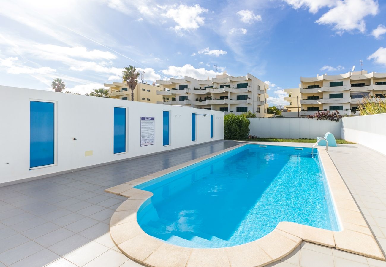 Apartamento em Manta Rota - Apartamento em condomínio com piscina a 100m da praia by AlgarveManta (6T3)