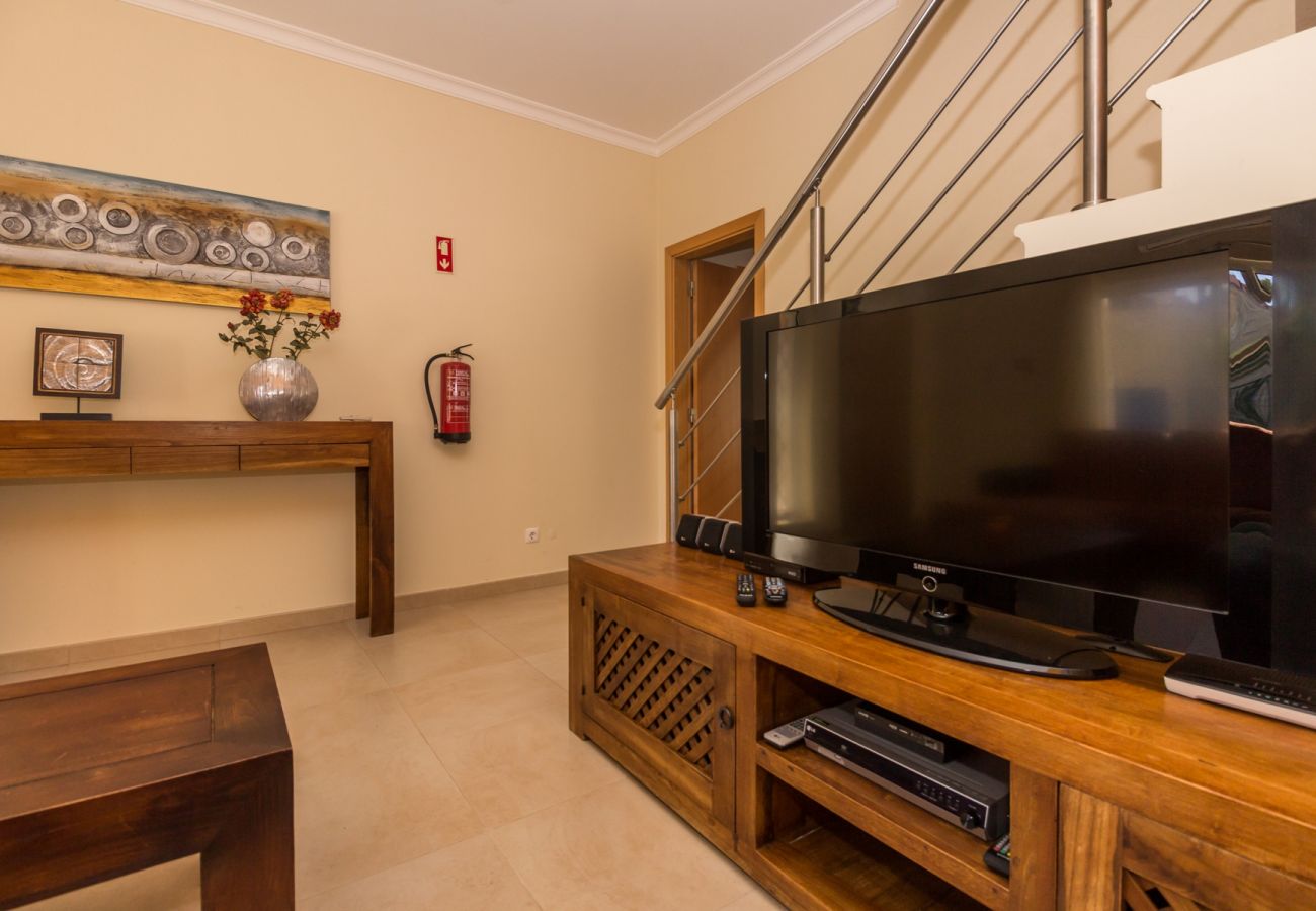 Townhouse in Manta Rota - 3 bedroom villa with private pool and Wi-Fi by AlgarveManta (25V3)