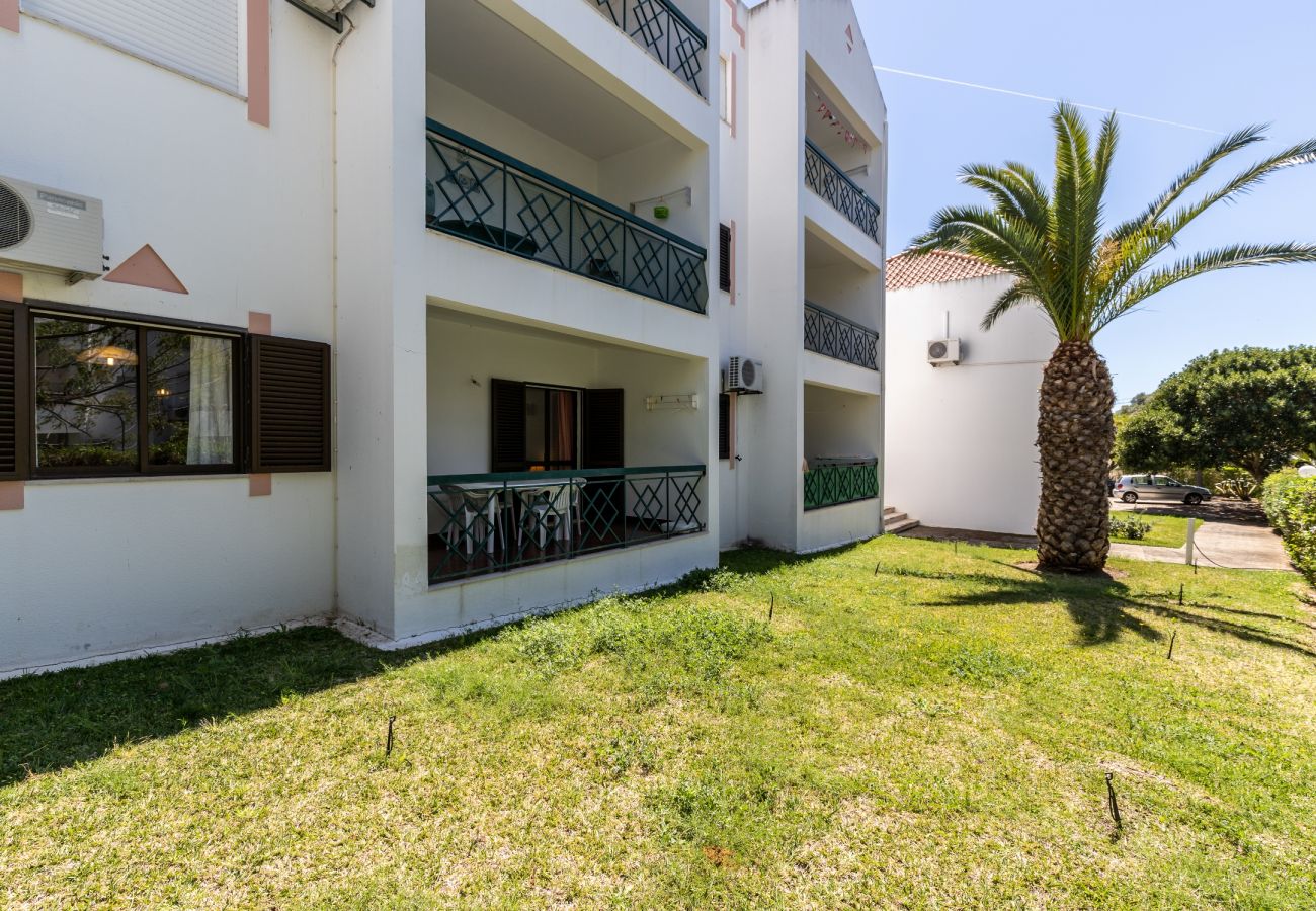 Apartment in Manta Rota - 2 bedroom apartment in condominium by AlgarveManta (1T2)