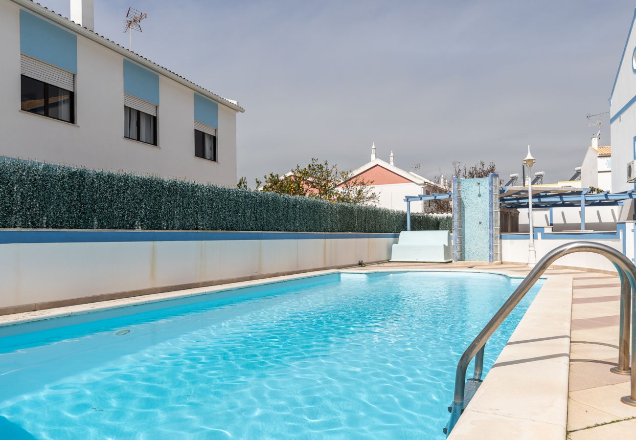 Villa in Manta Rota - 3 bedroom villa in a condominium with swimming pool by AlgarveManta (17V3)