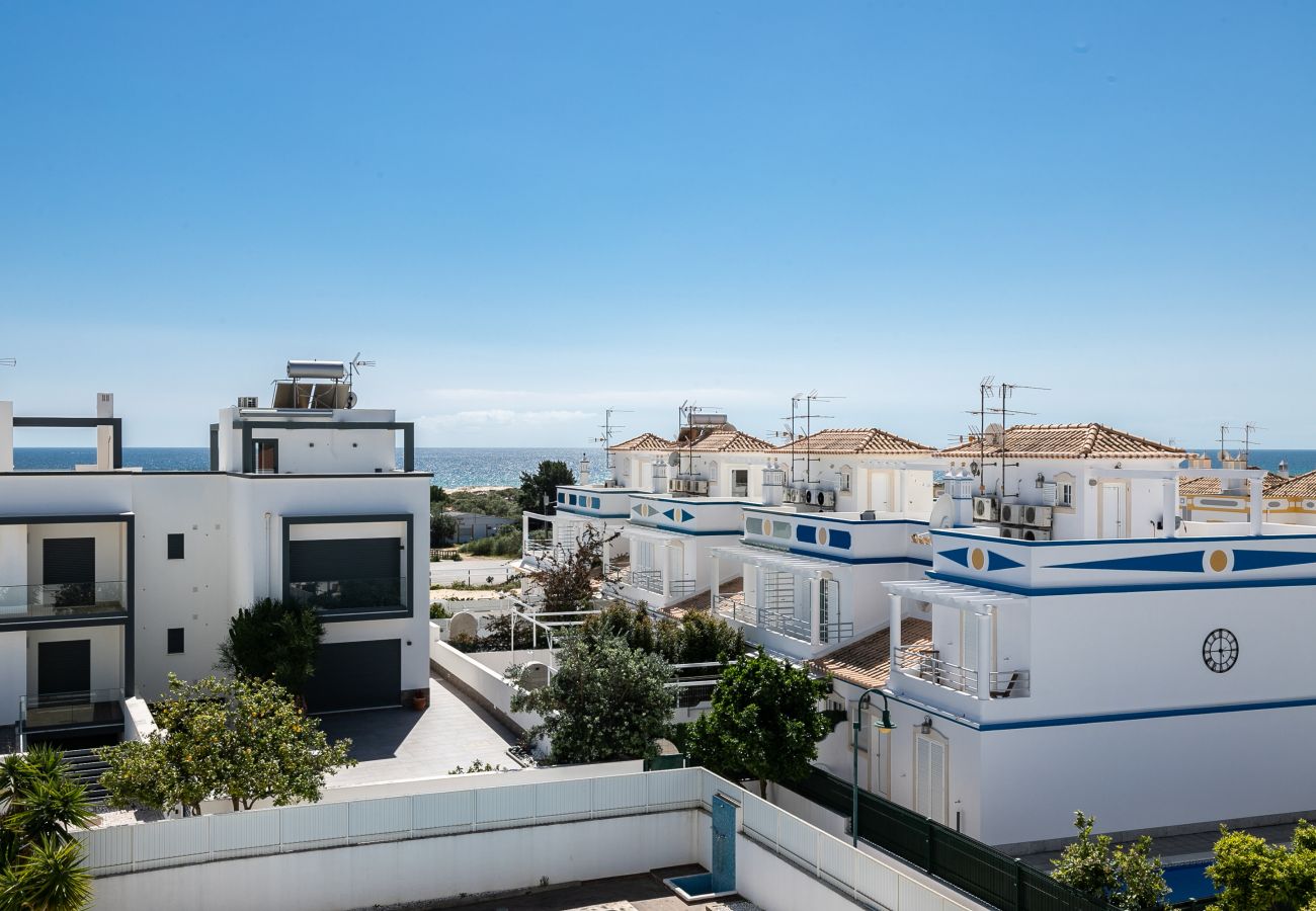 Maison mitoyenne à Manta Rota - Villa avec piscine privée à 100m de la plage by ALGARVEMANTA (16V3)